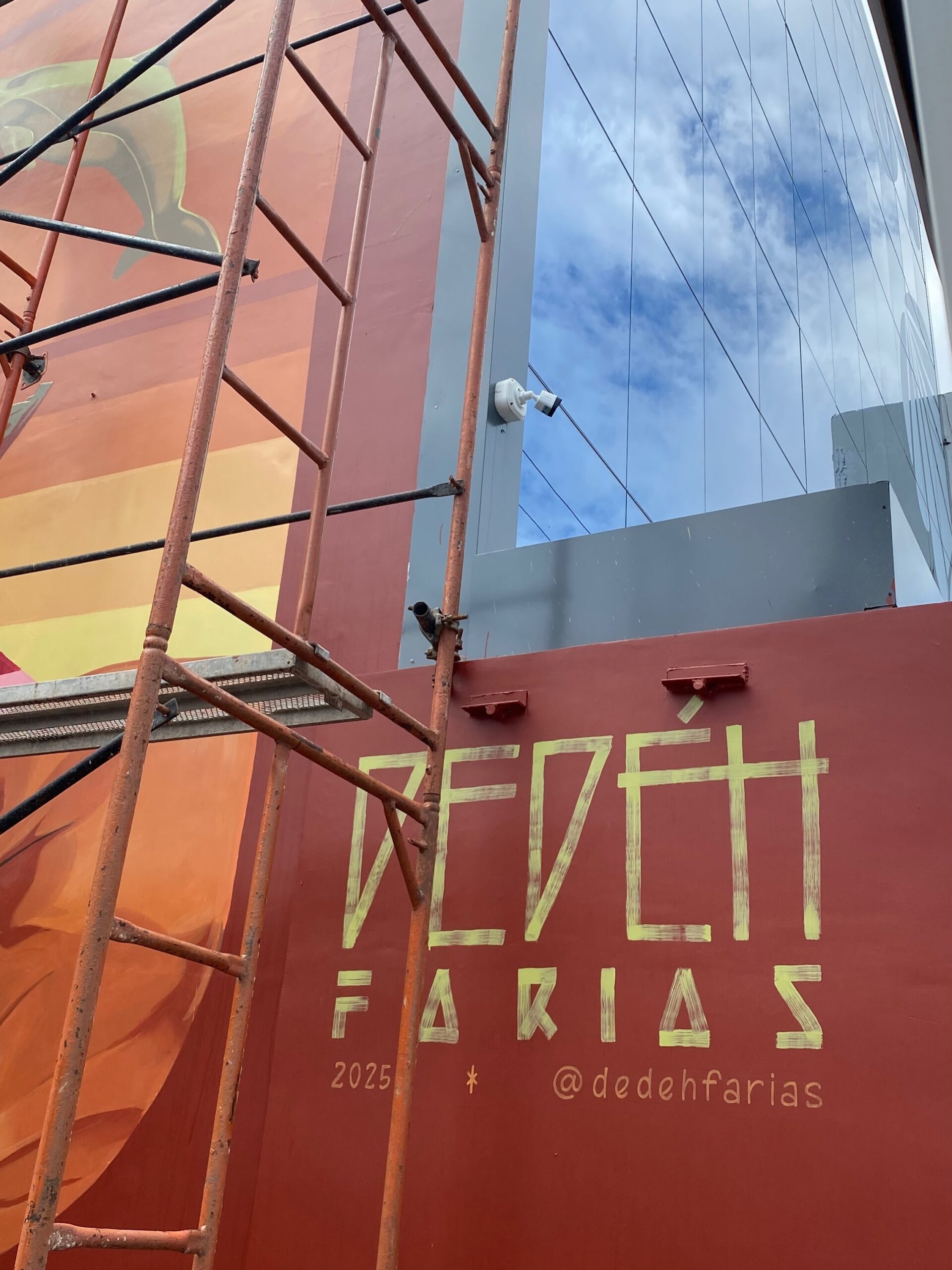 Photo by Dedé Farias on September 17, 2026. May be an image of silo, ladder and text.