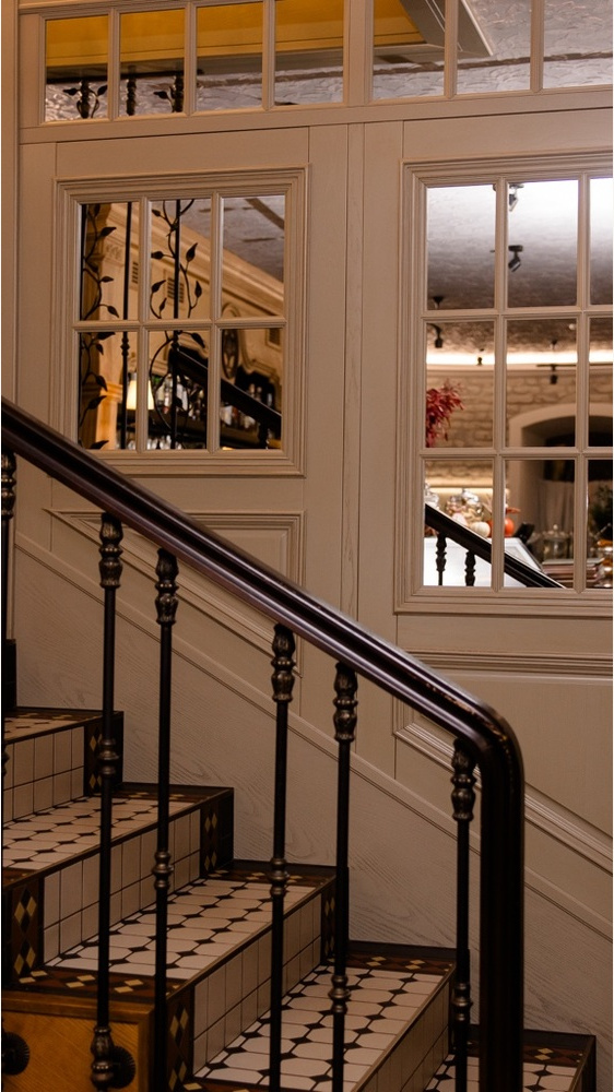 Park restaurant, 31 Lenin Street.